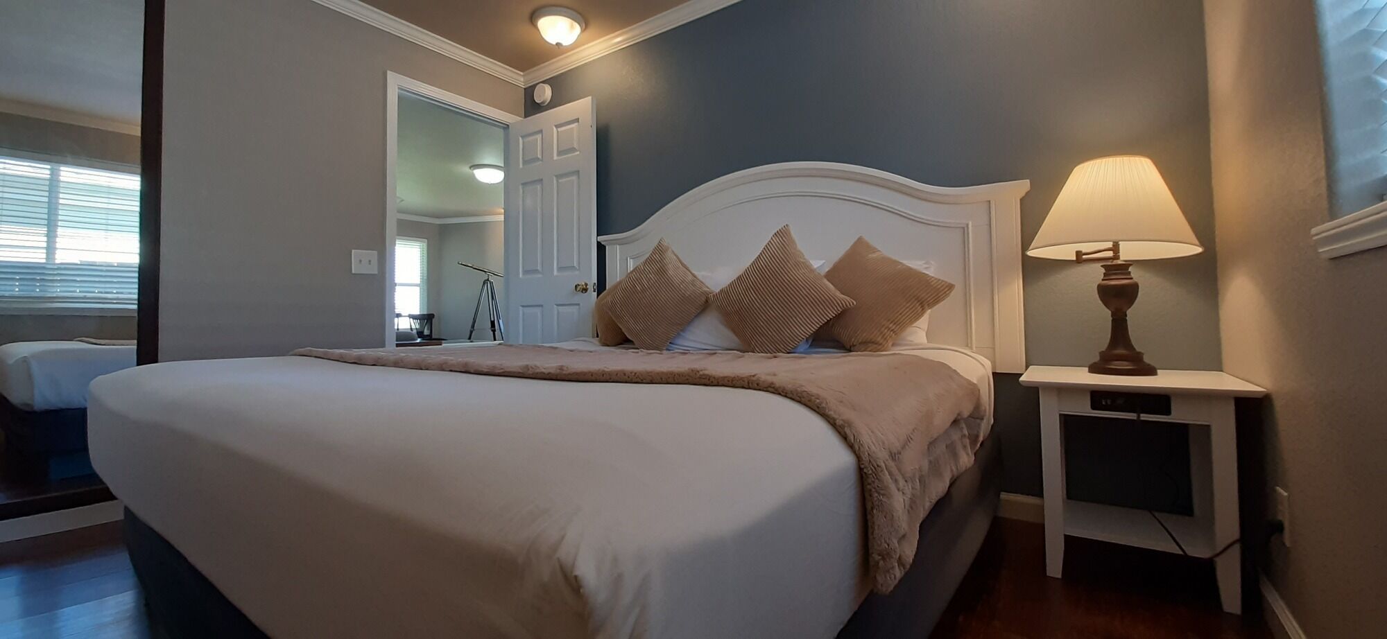 Private Oceanfront Apartment