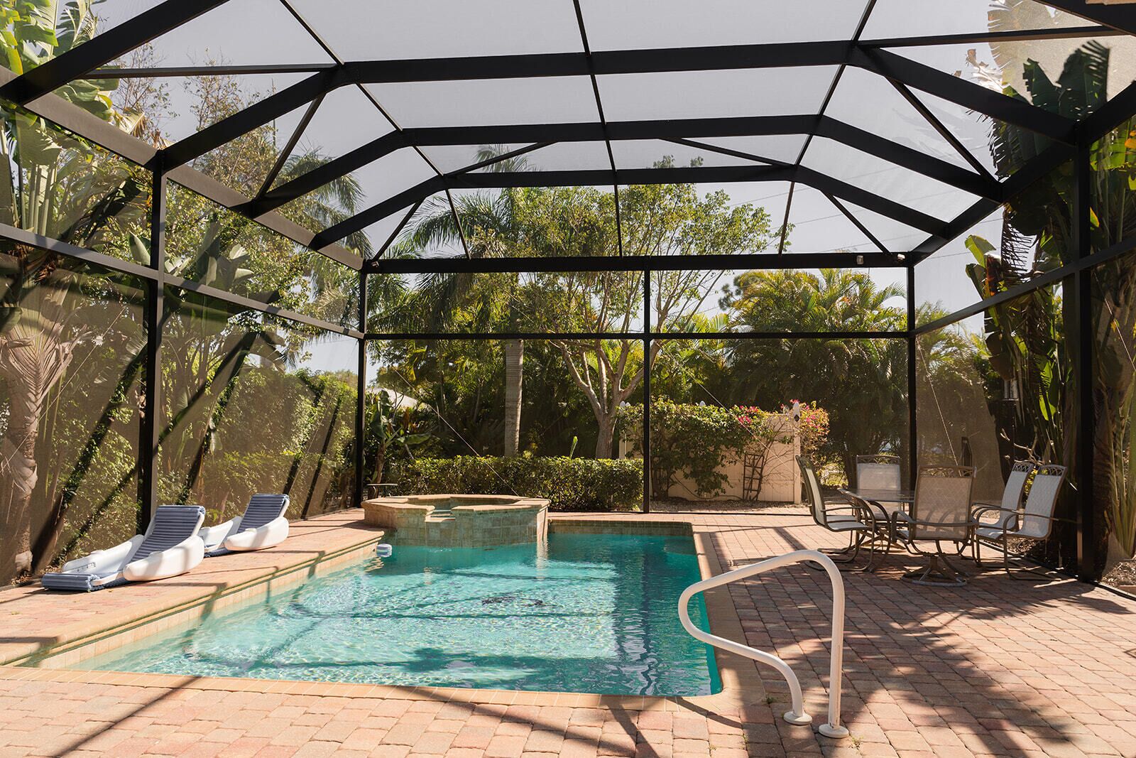 Waterfront Tropical Family Getaway