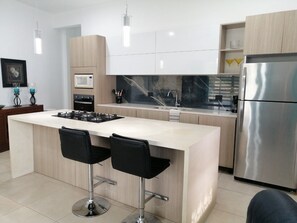 Fridge, microwave, oven, stovetop