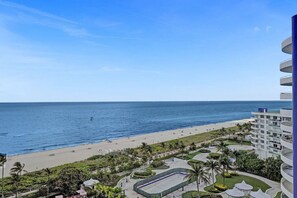 Vlak bij het strand, strandlakens