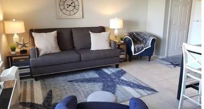 #135 Condo near large pool & shuttle to Gorge Amp-book separately