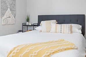 4 chambres, bureau, fer et planche à repasser, Wi-Fi gratuit