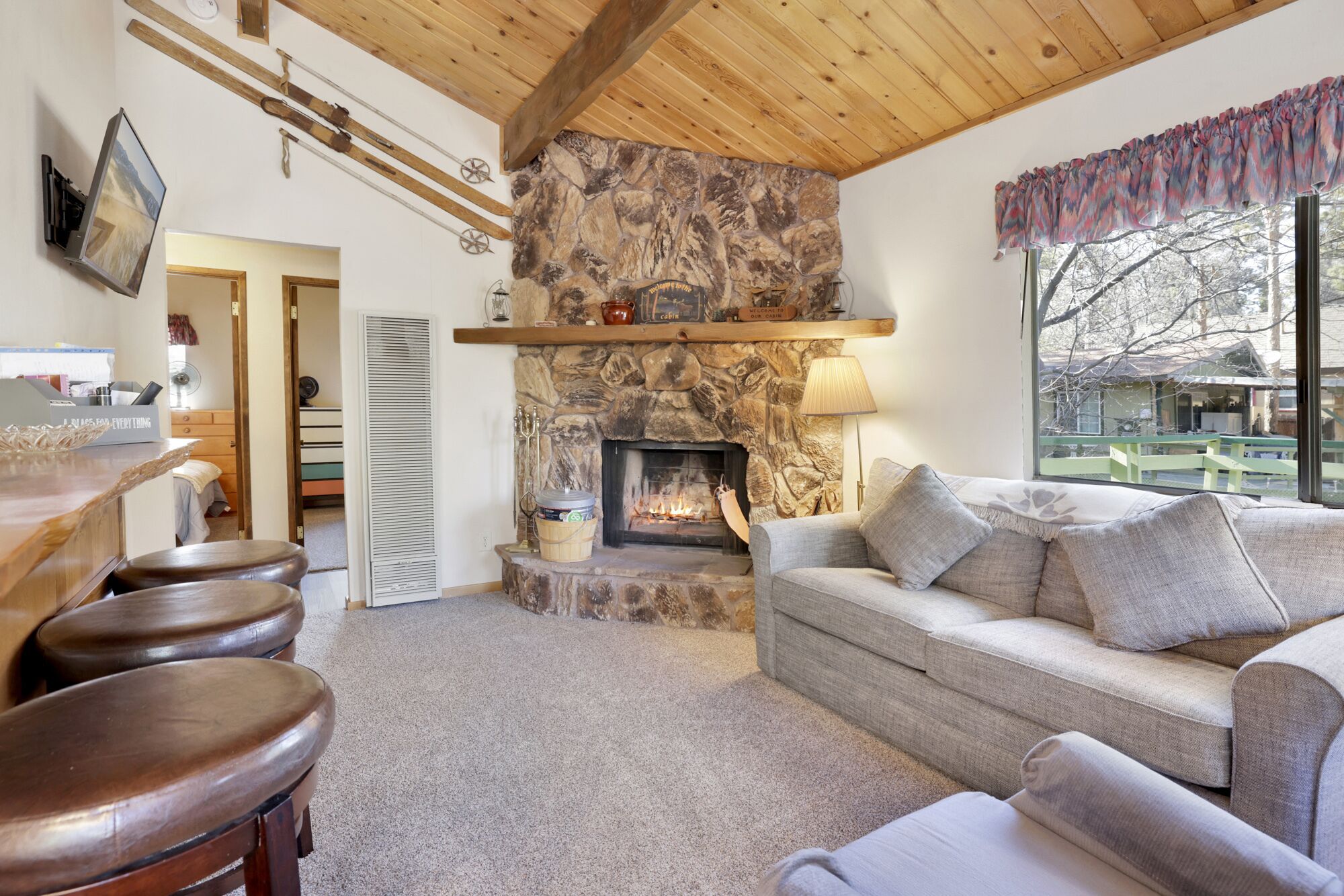 Escape in the Pines- Relaxing Sugarloaf Retreat