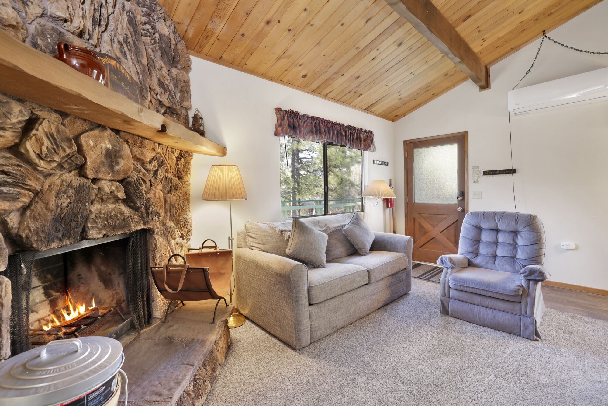 Escape in the Pines- Relaxing Sugarloaf Retreat