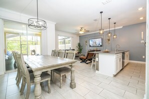 Interior - 4 Bedrooms, 3 bathrooms Townhouse (Kissimmee)