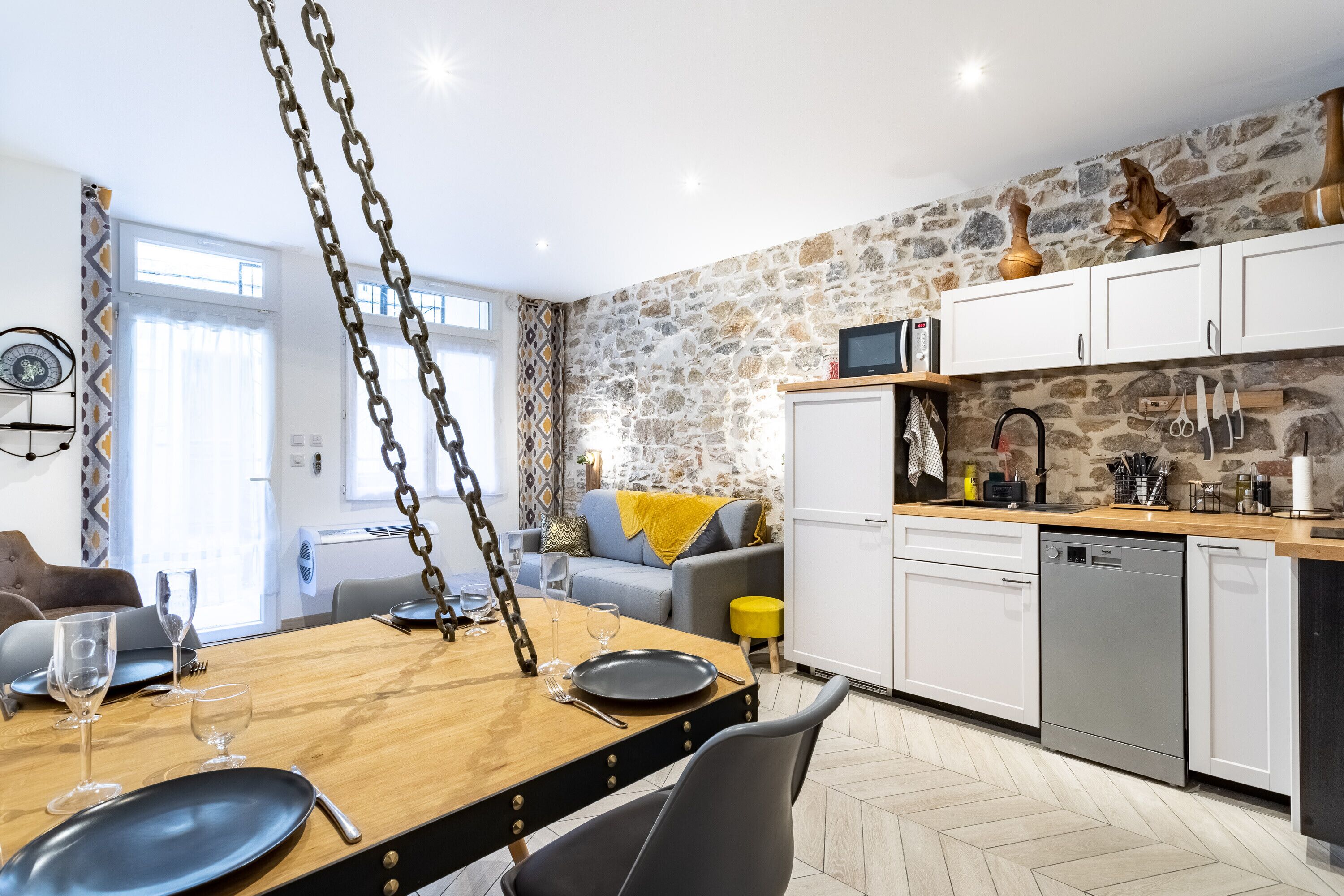 Unique and stylish AC studio downtown - Dodo et Tartine