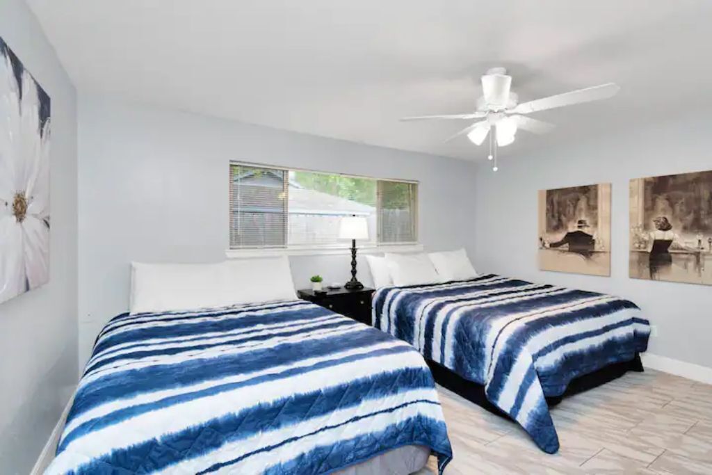 Big Groups and Pet Welcome Slps 13, Near Hospitals, Concerts, Sport facilities.