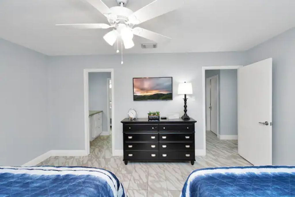 Big Groups and Pet Welcome Slps 13, Near Hospitals, Concerts, Sport facilities.