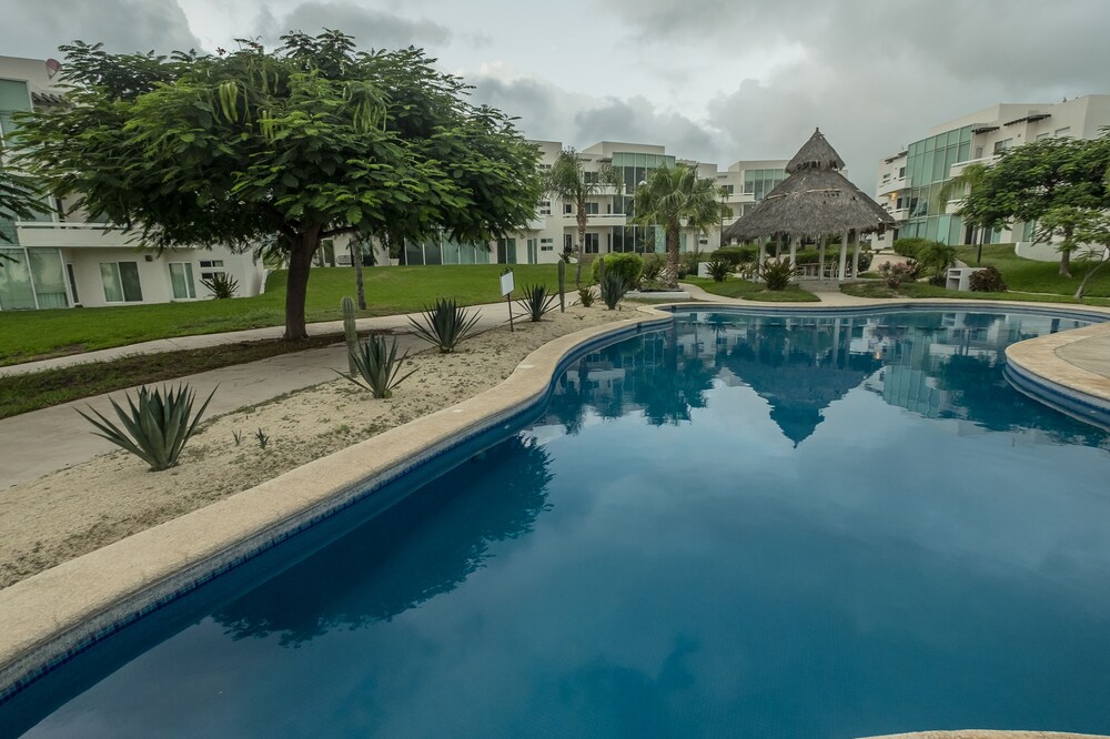 Luna Tezal T3 202- Two Bedrooms with great view