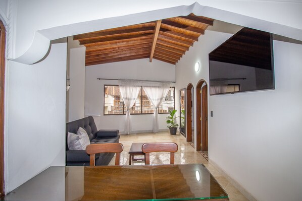 Smart TV - Espectacular Casa Cerca a Parques Temáticos, Ideal Para Familias (medellin)