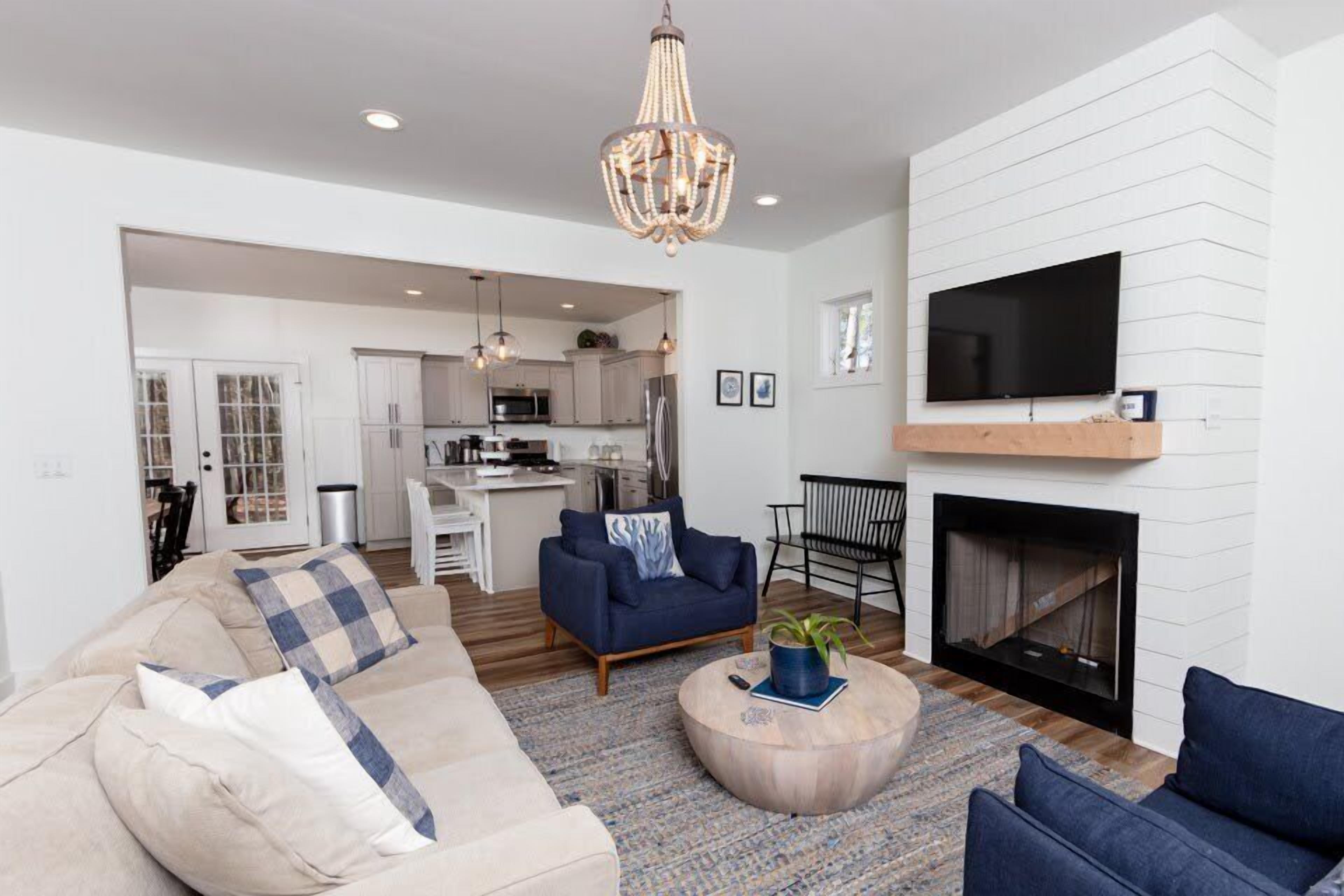 Carolina Capehouse - The perfect family Retreat!