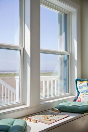 Interior - Beach Life-Ruff E Nuff - Coastal Realty Group (Grand Isle)