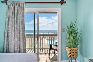 Blackout drapes, soundproofing, iron/ironing board, free WiFi