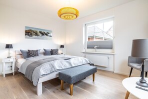 3 Schlafzimmer, Zimmersafe, Bügeleisen/Bügelbrett, WLAN