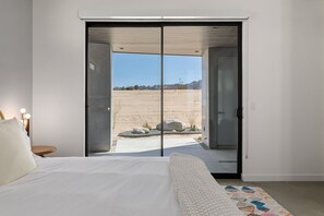 5 chambres, fer et planche à repasser, Wi-Fi, draps fournis