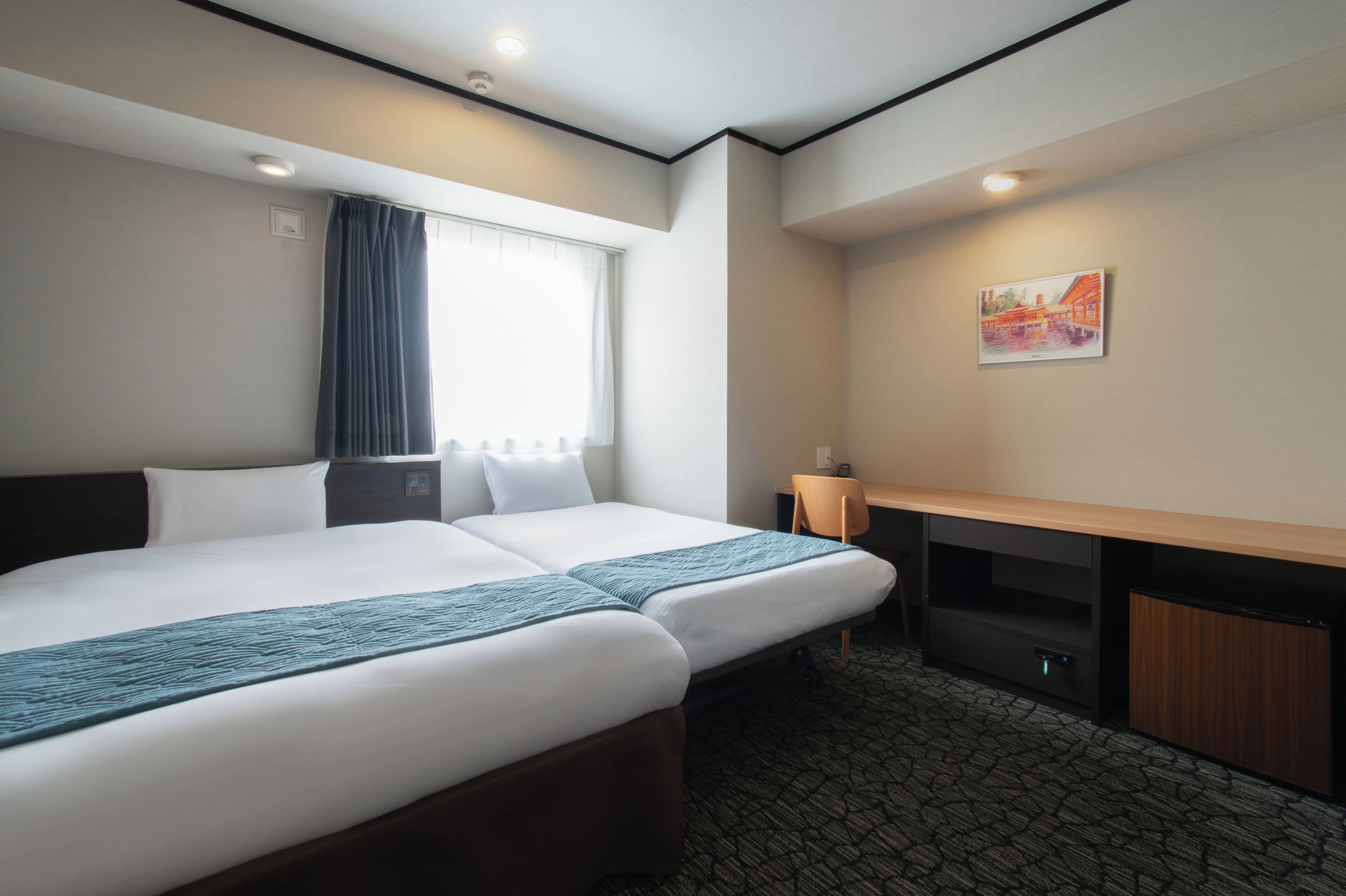 Studio, Non Smoking | Down duvets, in-room safe, desk, laptop workspace