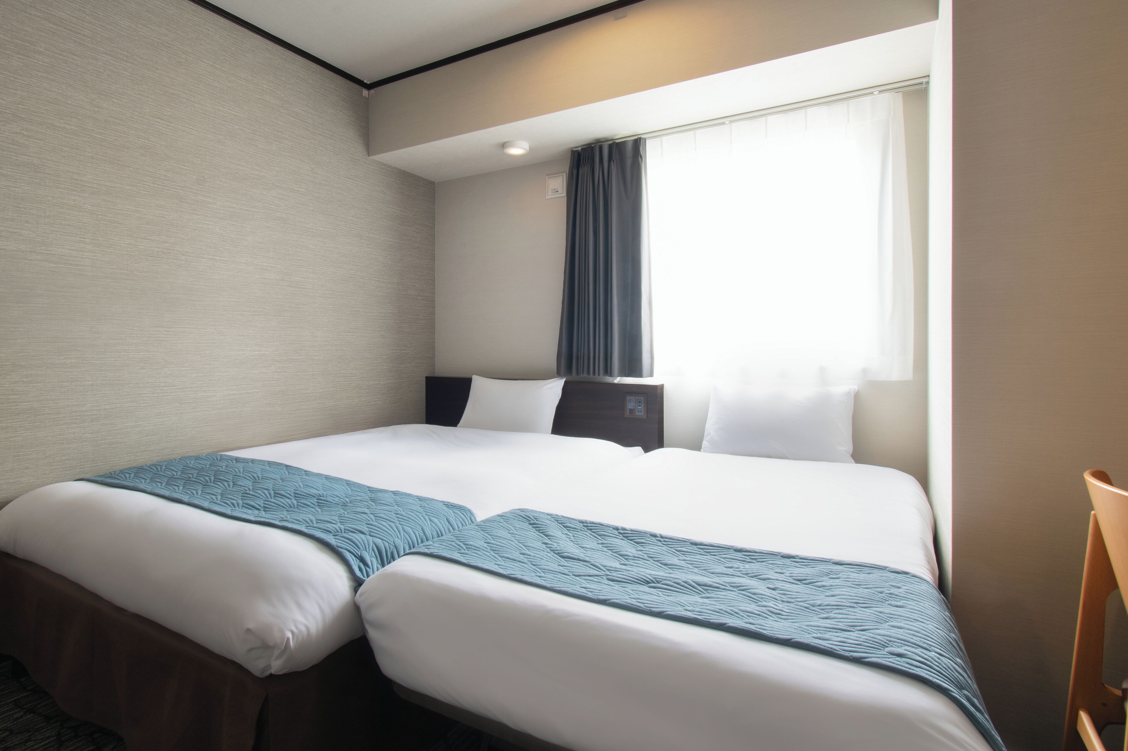 Double Room (With Extra Bed), Non Smoking | Down comforters, desk, laptop workspace, iron/ironing board