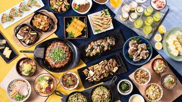 Daily buffet breakfast for a fee