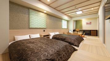 Selimut bulu angsa, brankas, meja kerja, dan ruang kerja ramah laptop