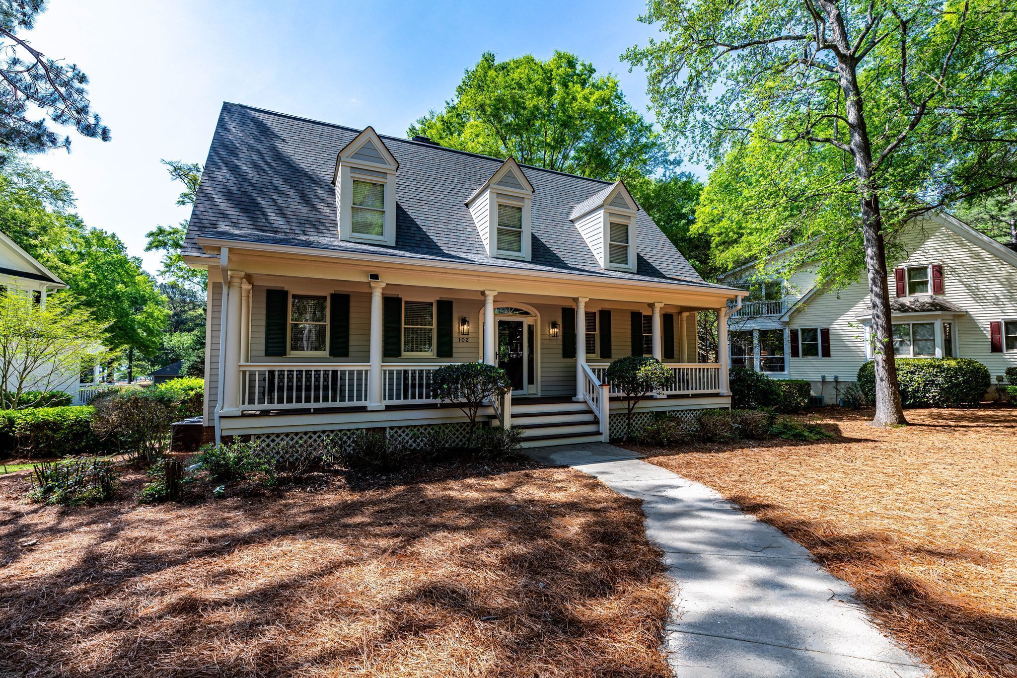 Firefly cottage the perfect 3 bedroom oasis.