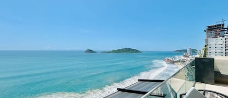 Royal appartement, 3 slaapkamers, uitzicht op zee | Terras
