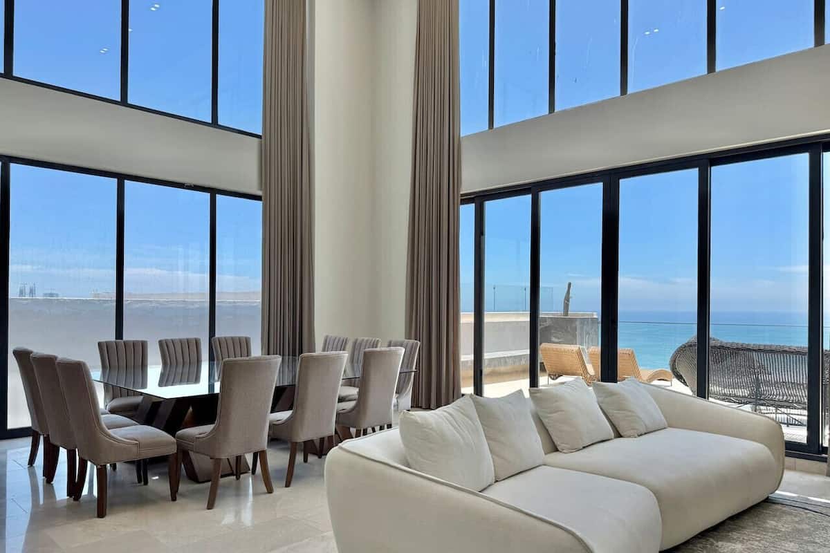 Deluxe Condo, Partial Sea View | Living area
