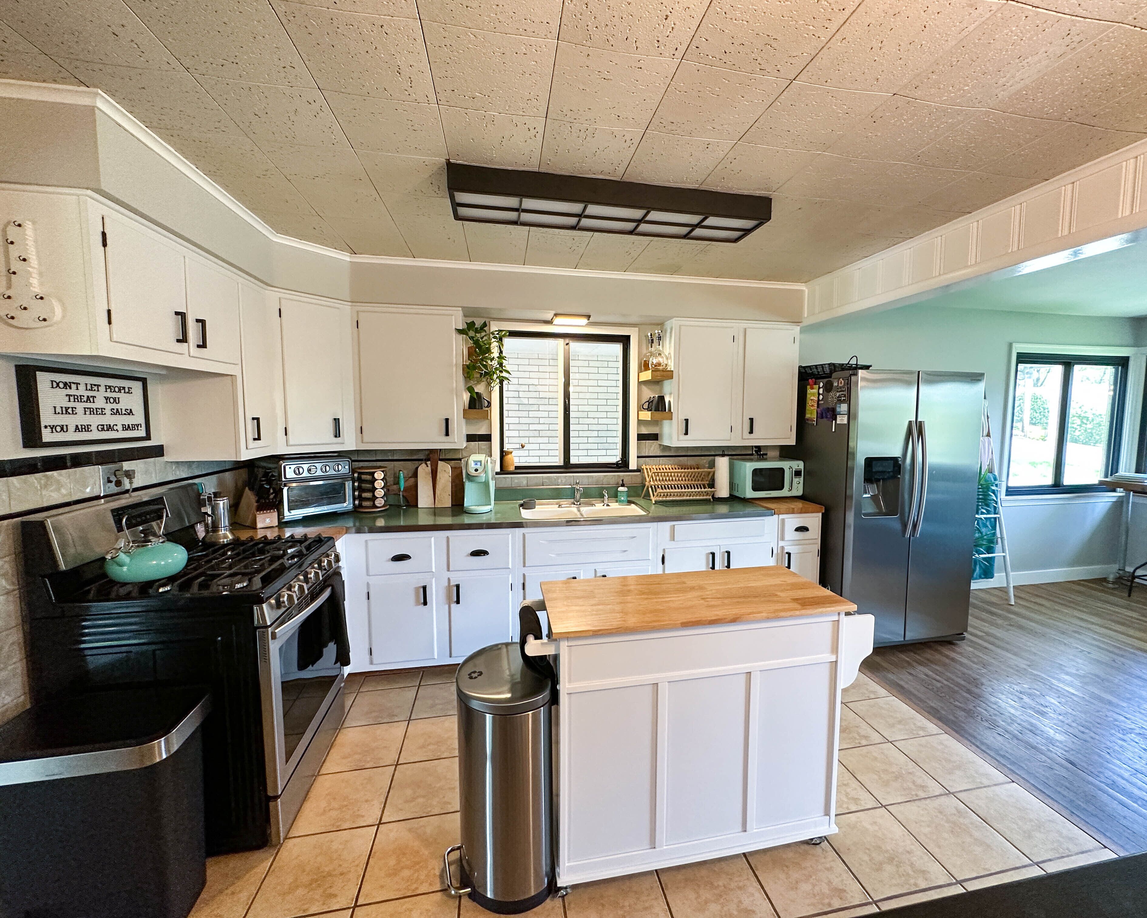 Conveniently located ranch style home in the North Hills of Pittsburgh!