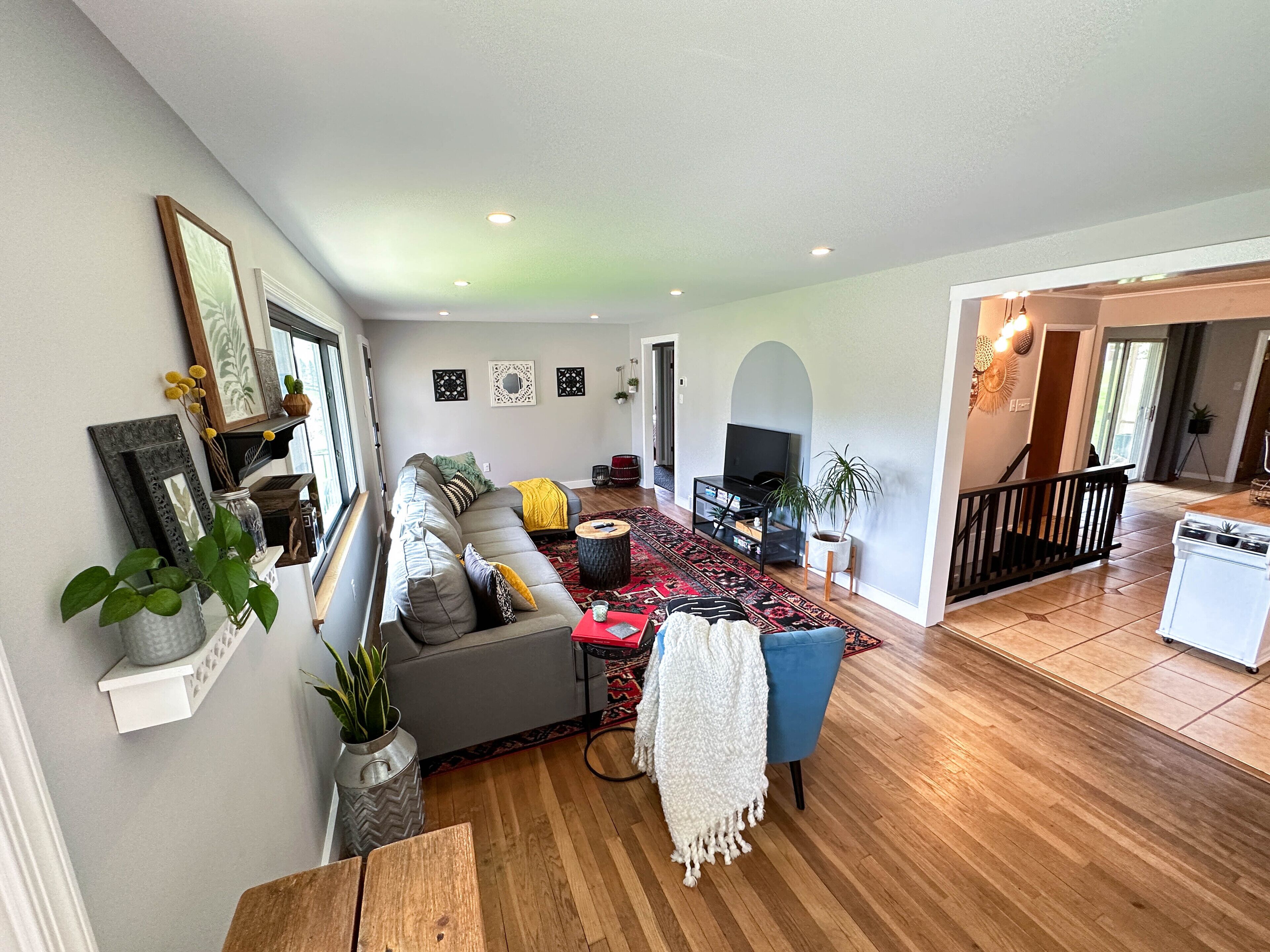 Conveniently located ranch style home in the North Hills of Pittsburgh!