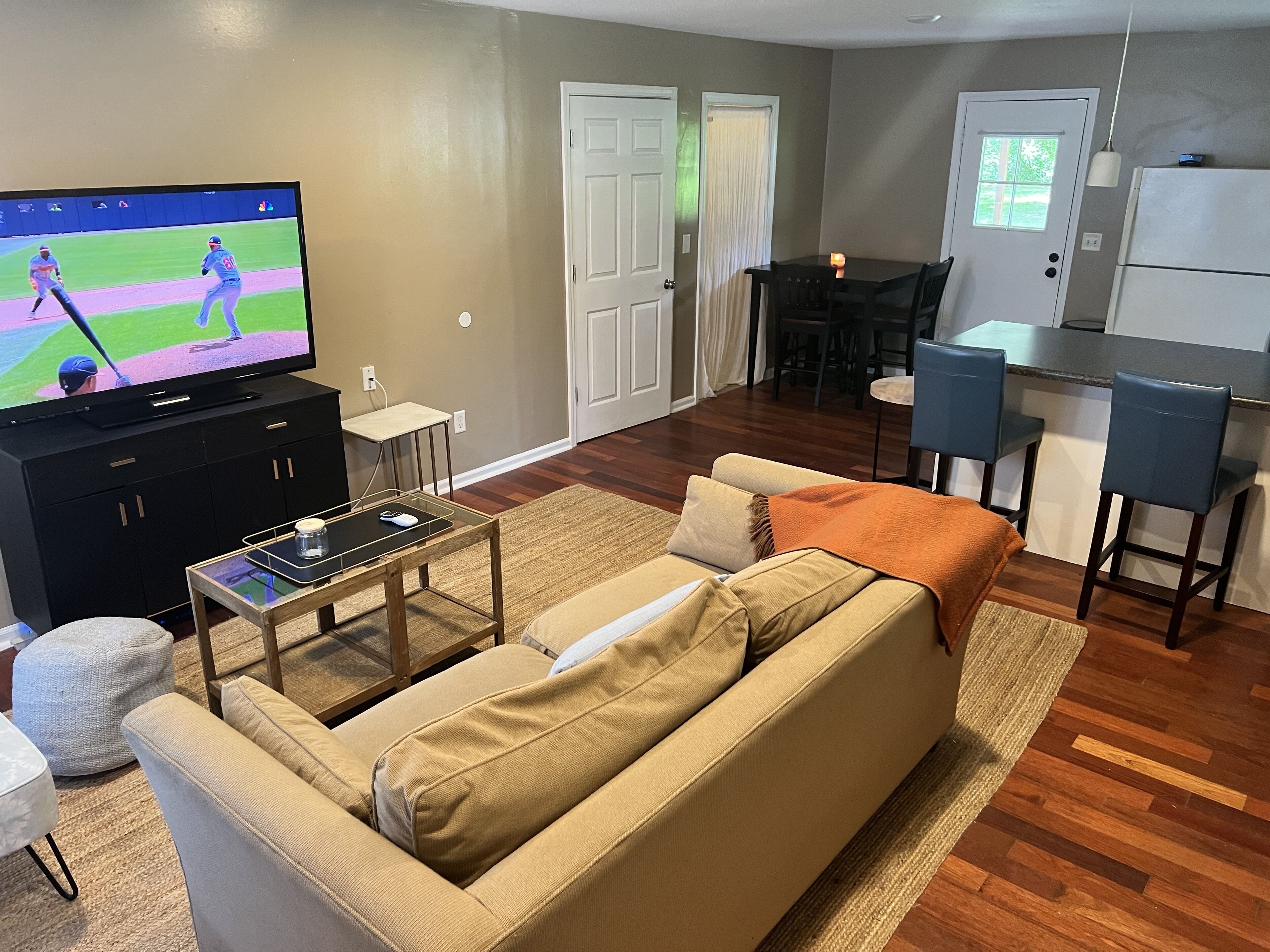 Eight to ten person sleeper only thirteen miles from University of Alabama.