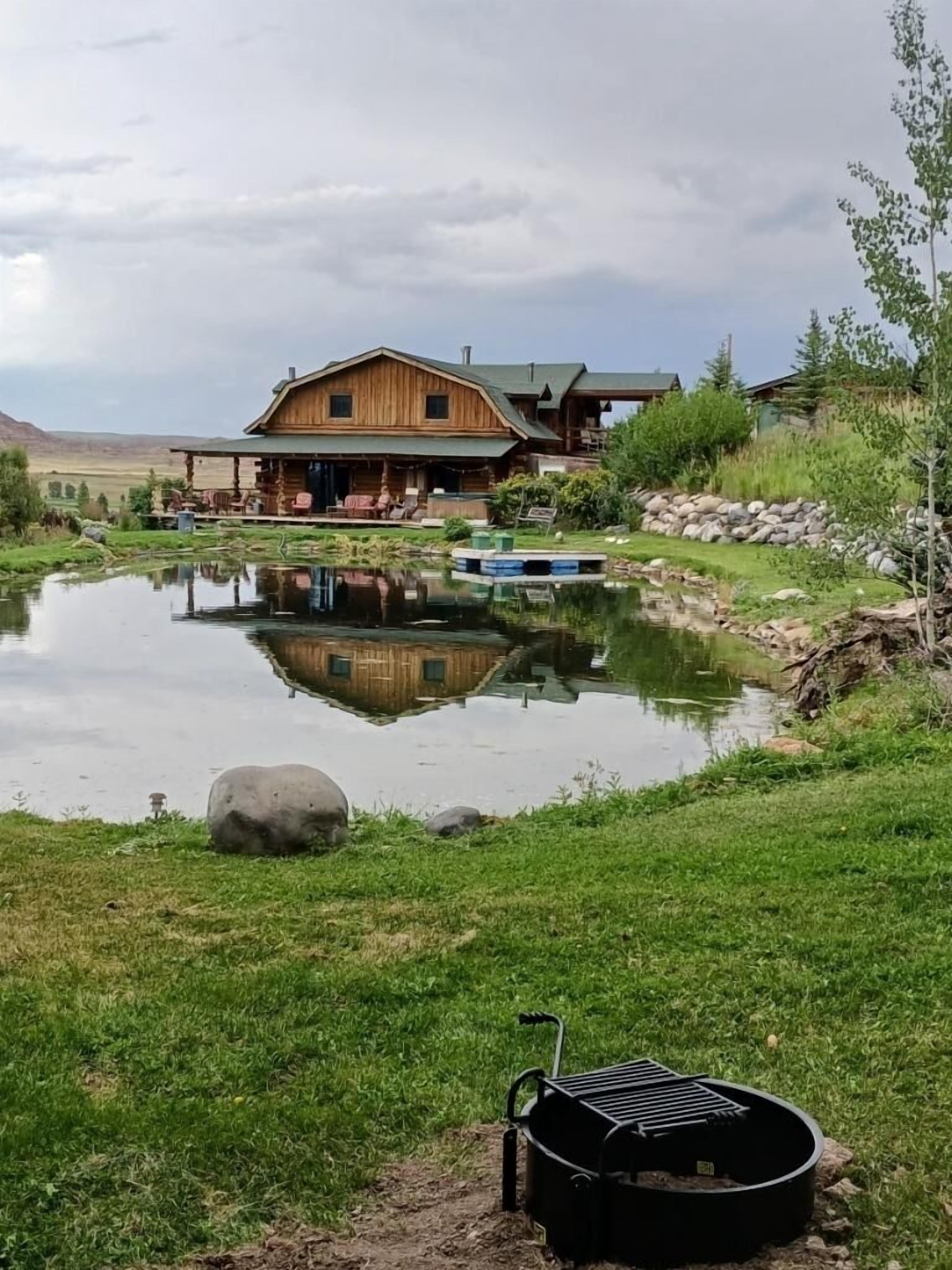 Wind River Chalet and Retreat House East Yellowstone