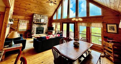 Pet Friendly, Hot Tub, Grill, WiFi, Fireplaces
Mountain Retreat
