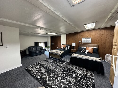 Perfect place to stay for events at the Lazy E