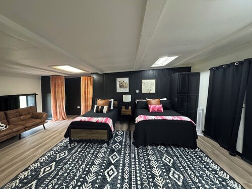 Perfect place to stay for events at the Lazy E
