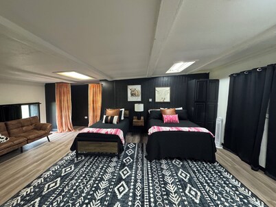 Perfect place to stay for events at the Lazy E