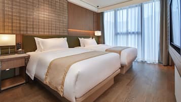 Standard Twin Room | Blackout drapes, soundproofing, iron/ironing board, free WiFi