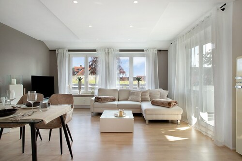 Ferienwohnung 'R ömerpark Bergblick' mit Bergblick, Balkon, Tiefgarage und WLAN