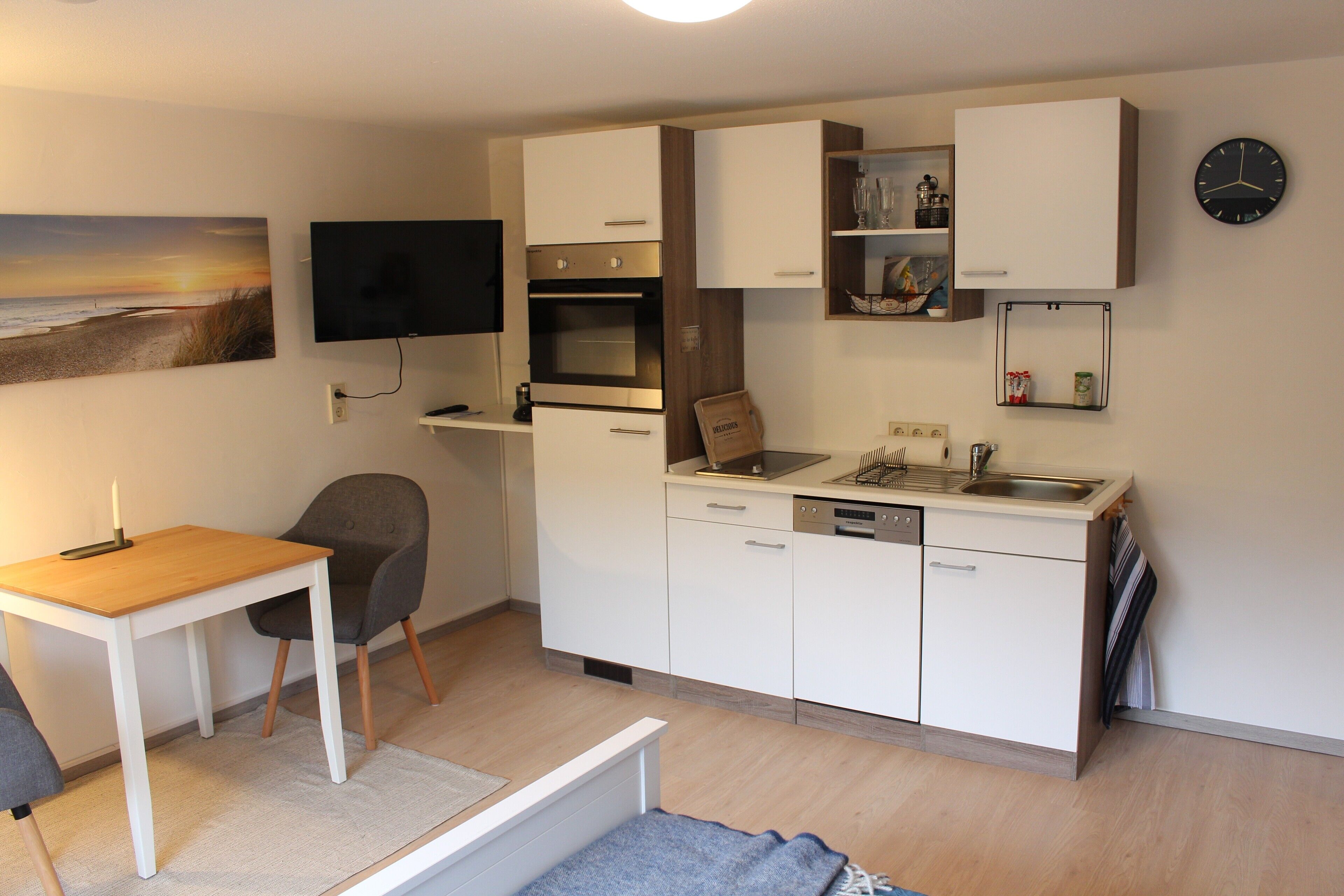 Refrigerador, horno, placa de cocina, lavavajillas