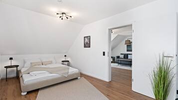 1 bedroom, free WiFi, bed sheets