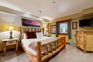 1 habitación, tabla de planchar con plancha, internet y ropa de cama 