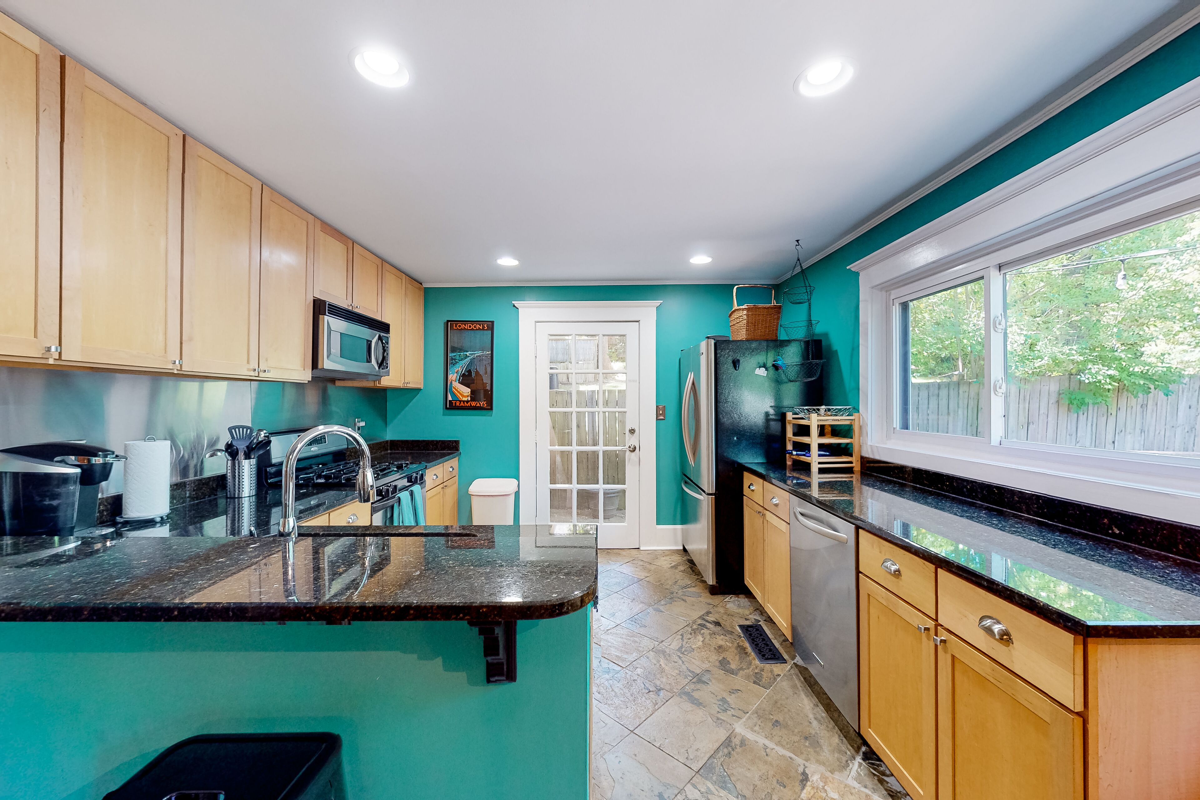 Historic bungalow near Grant Park with fenced yard, central AC, & W/D