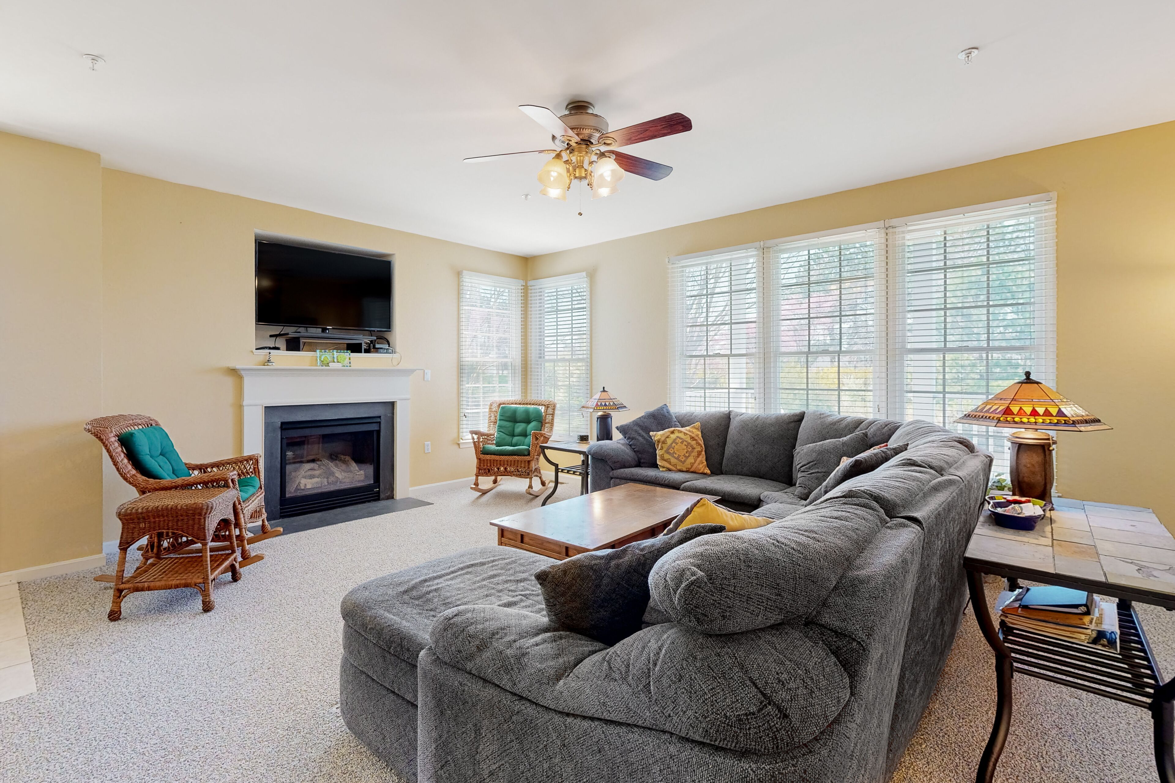 Bear Trap Dunes dog-friendly condo with tennis court, fireplace, W/D, & pool
