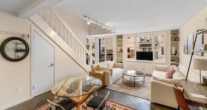 Ski in/Ski out, Pet Friendly in the Heart of Mountain Village!