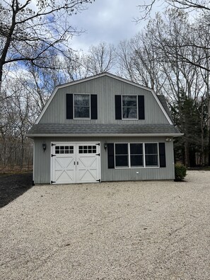 Exterior - Sagaponack home with fenced-in Pool. Ideal for young kids. (Sag Harbor)