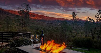 Hot tub under the stars, Mountain views from Game room. Family-friendly Yosemite fun