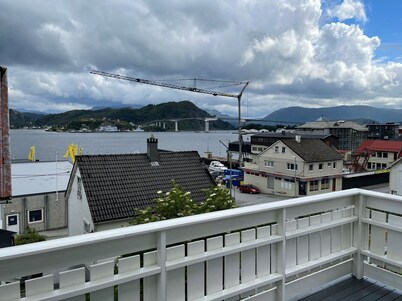Beautiful holiday home in the center of Måløy