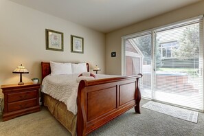 2 bedrooms, WiFi, bed sheets