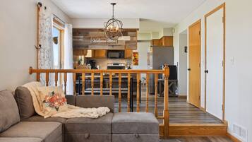 TV connectée, cheminée, jeux vidéo, Netflix