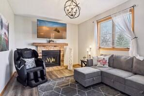 Smart-tv, eldstad, tv-spel och Netflix