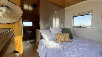 1 dormitorio y ropa de cama