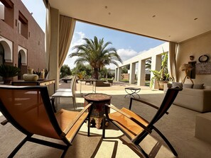 Poolside bar - Les Jardins De Kesali By La Siredrah (Marrakech)